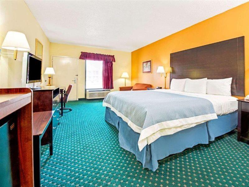 Days Inn By Wyndham Covington Extérieur photo