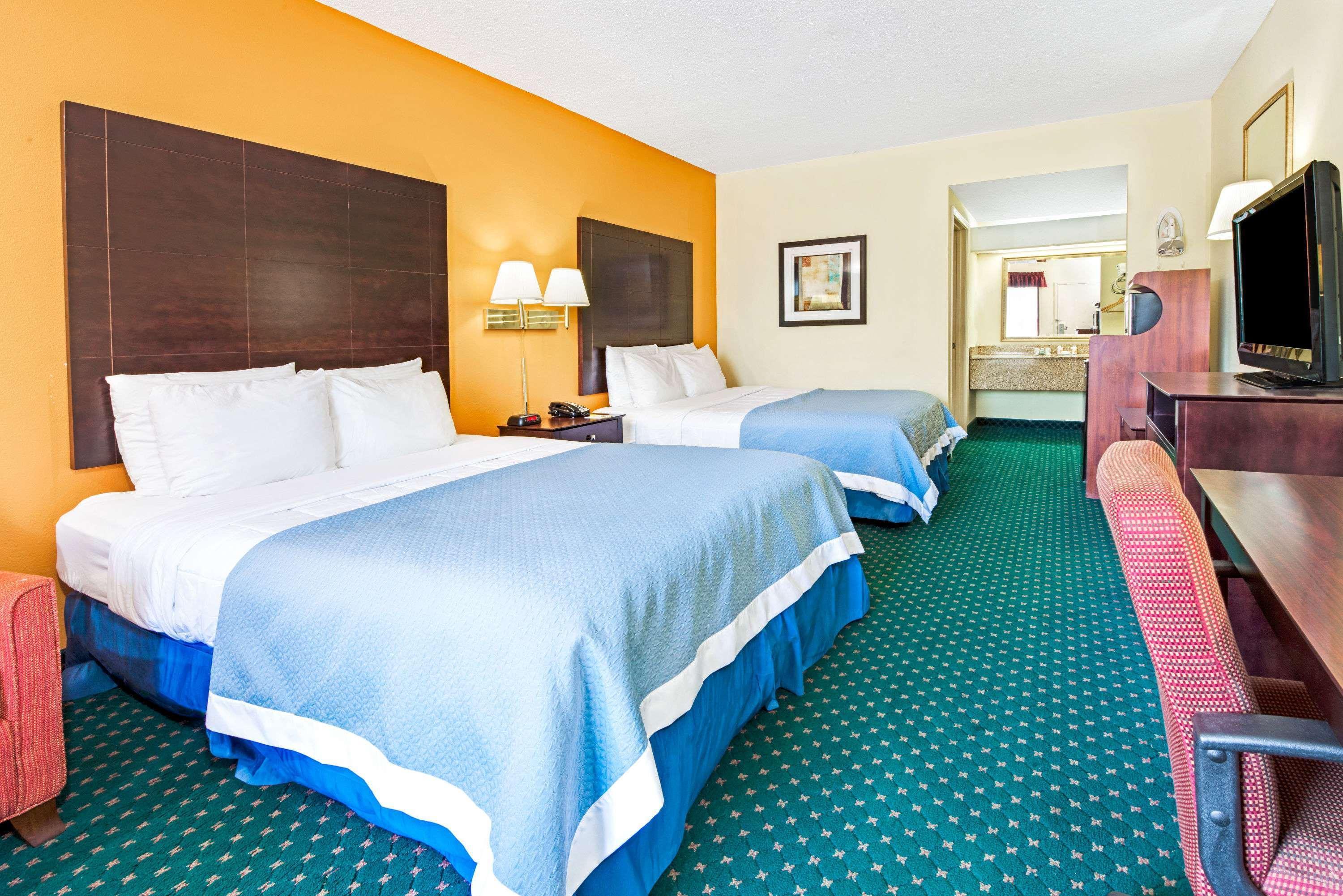 Days Inn By Wyndham Covington Extérieur photo