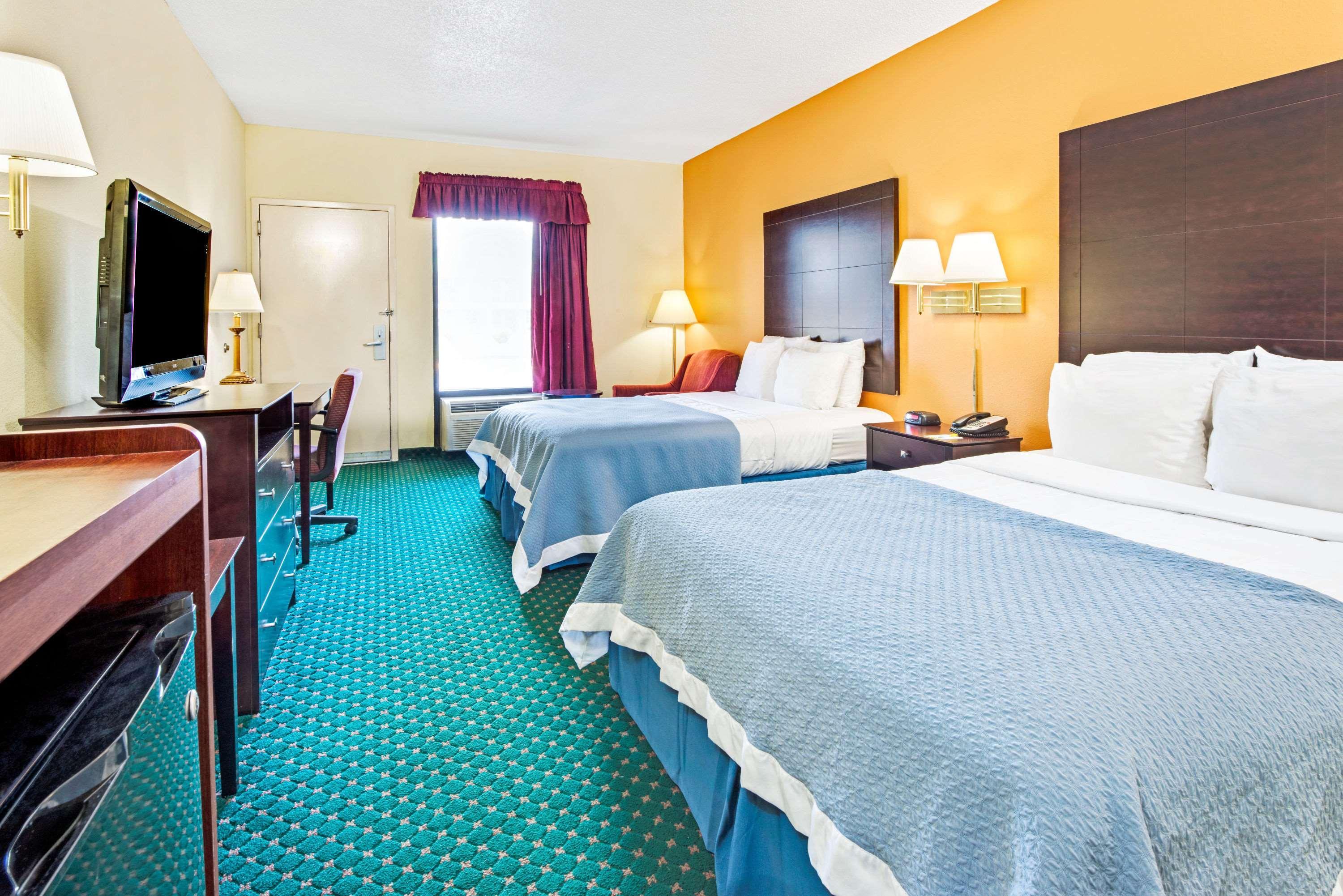 Days Inn By Wyndham Covington Extérieur photo