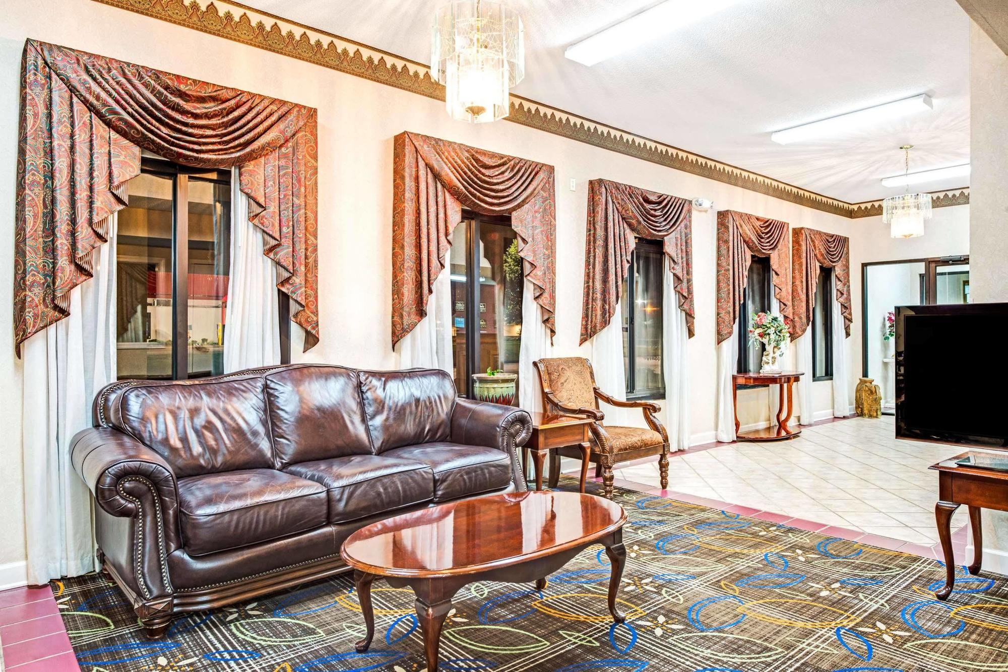 Days Inn By Wyndham Covington Extérieur photo